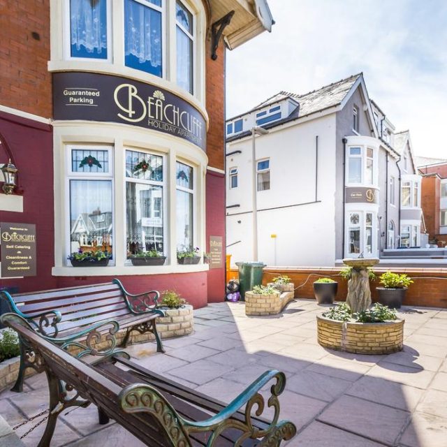 Beachcliffe Holiday Apartments Blackpool